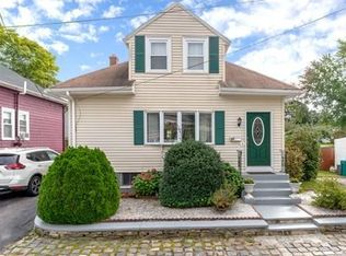 65 Hawthorne St, Attleboro, MA 02703