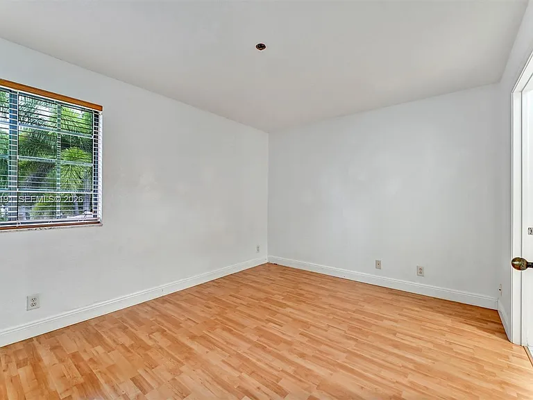 3897 Tree Top Dr — Photo 12