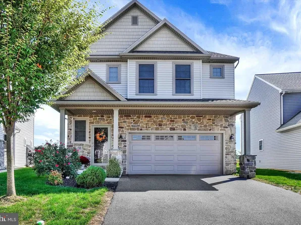 1398 Fieldstone Dr, Mount Joy, PA 17552