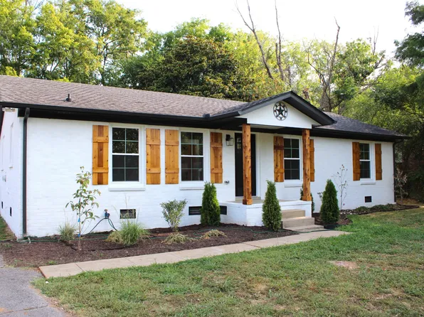 1515 Foxdale Dr, Murfreesboro, TN 37130