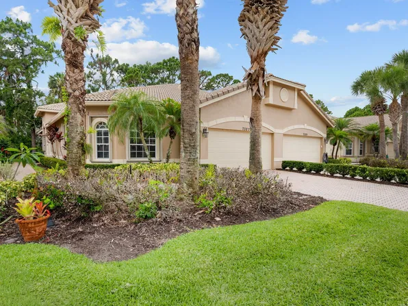 7327 Sea Pines Court, Port St Lucie, FL 34986