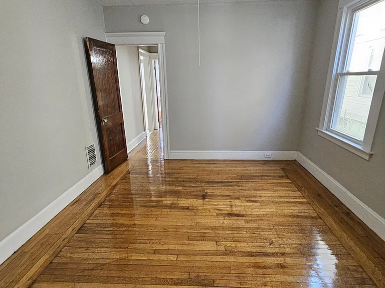49 Maltby St #1B — Photo 12
