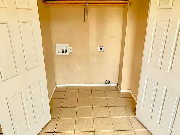 2nd image of 139 Lindas Creek Ln