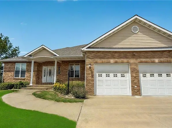 1810 Southdale Ave, Maryville, MO 64468