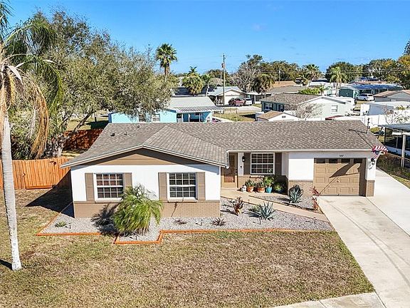 4th image of 557 Flame Tree Dr