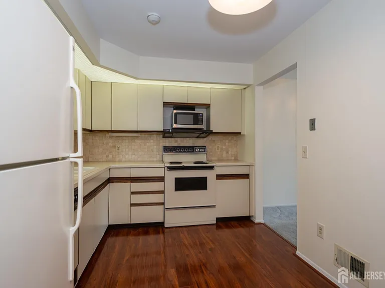 122F Concordia Cir — Photo 6