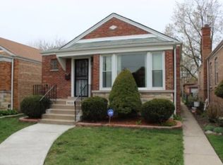 8820 S Cregier Ave, Chicago, IL