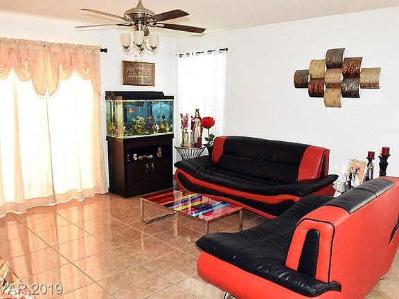 4th image of 1528 Teasdale Ave