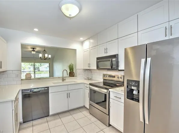 708 Landover CIR #203, NAPLES, FL 34104