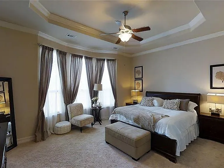 2537 Roseville Dr — Photo 17