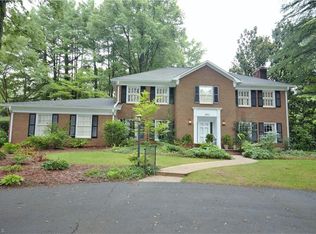 2853 Fairmont Rd, Winston Salem, NC 27106