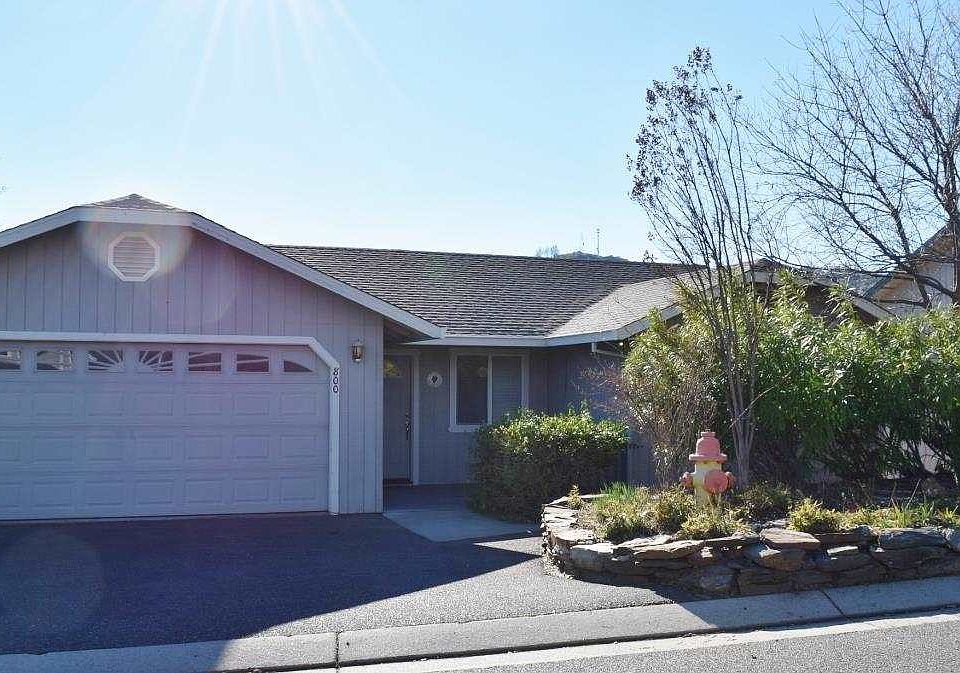 1st image of 800 Arbona Cir N