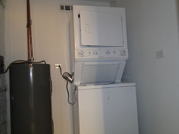 3rd image of 1337 N La Salle Dr #Ch