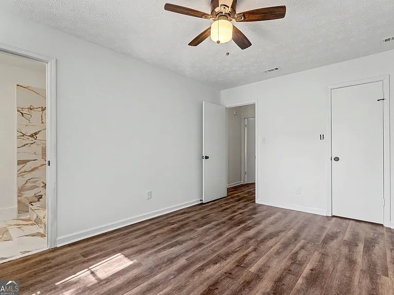 608 S Jeff Davis Dr — Photo 22