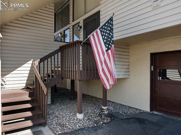 4th image of 5082 Masheena Ln