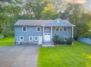 4 Robert Ln #B, Westport, CT 06880