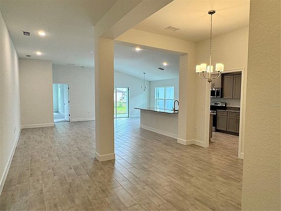 2nd image of 2676 Averland Loop