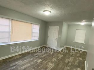 10 Estes Dr, Columbus, GA 31903