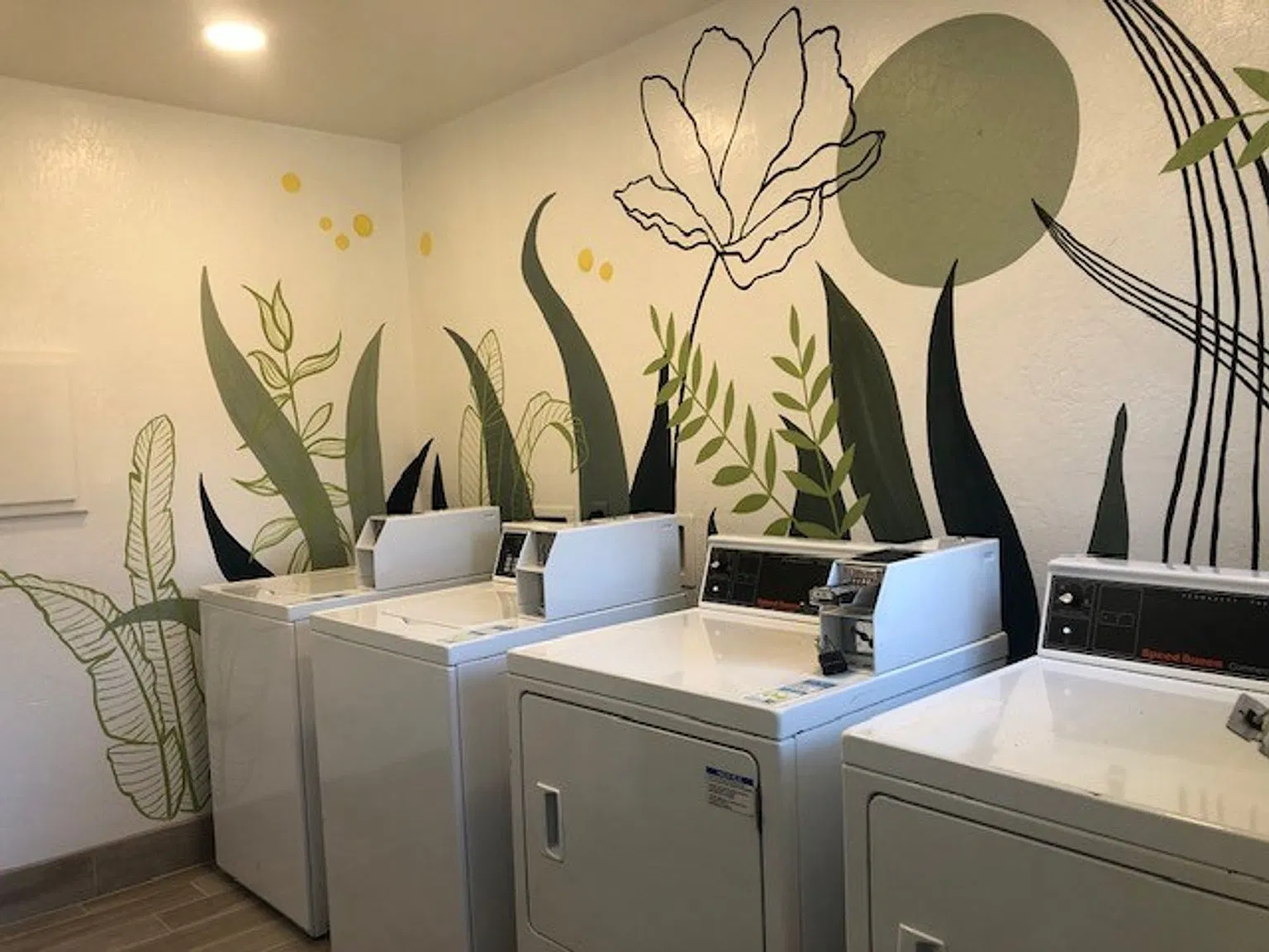 Units Available NOW & Pre-leasing for Summer 2027!! — Photo 3
