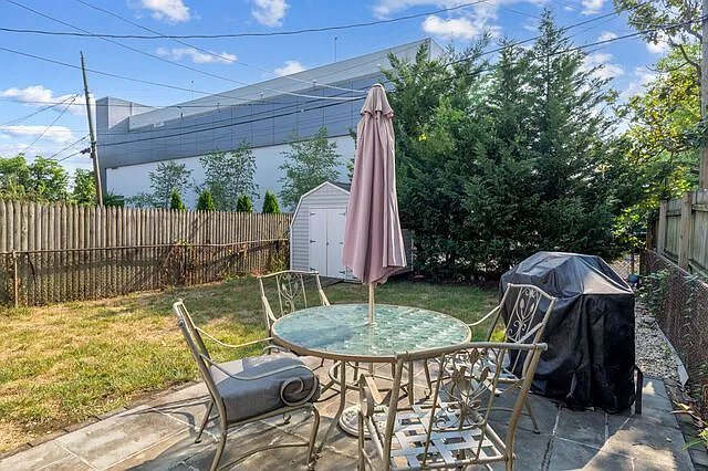 2721 S Cleveland St — Photo 18