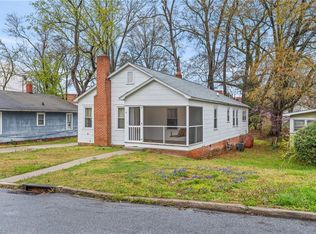 15 5th Ave, Thomasville, NC 27360