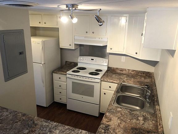 2nd image of 130 N Hanover Ave #8