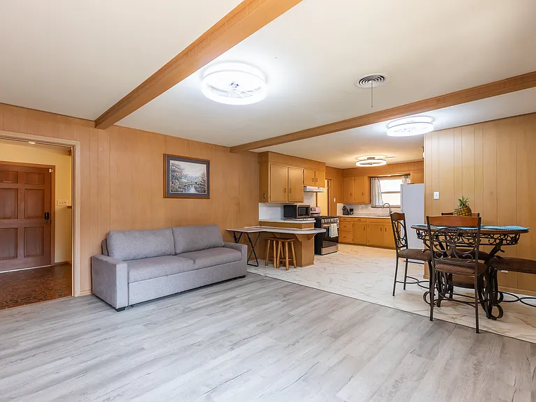 2609 Madison Ave — Photo 12