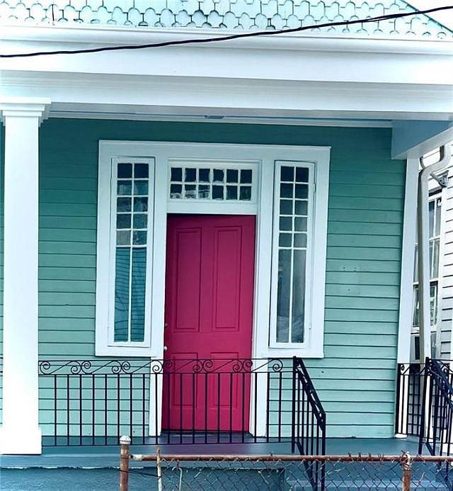 1st image of 3027 Chippewa St