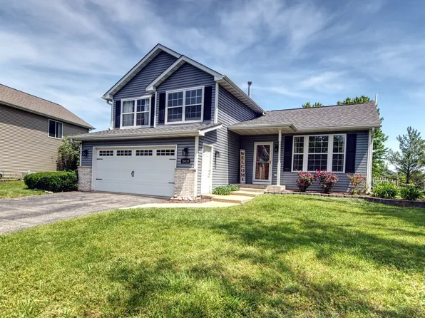 26434 W Deer Path, Channahon, IL 60410
