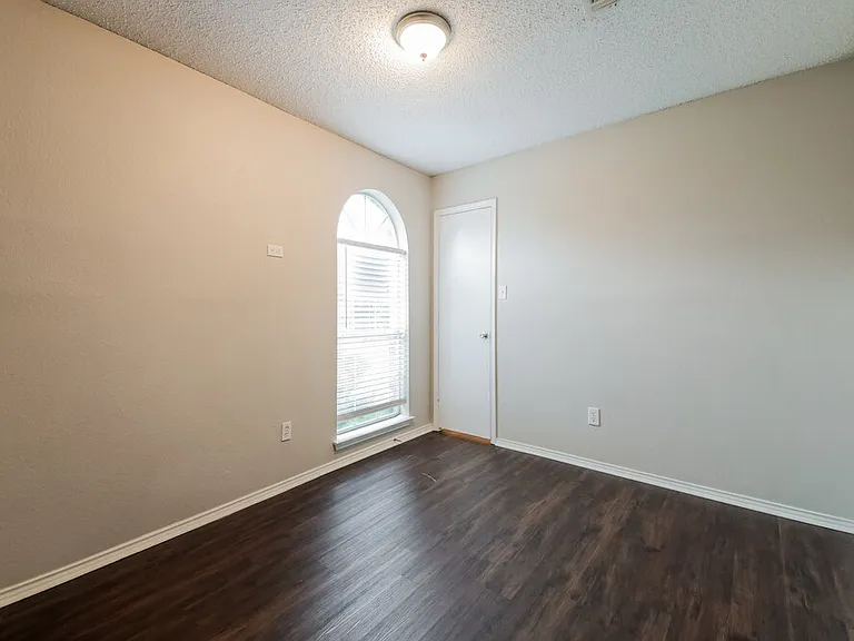 2824 Bent Brook Dr — Photo 13