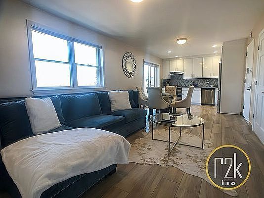 1st image of 21-03 31st Ave #6D
