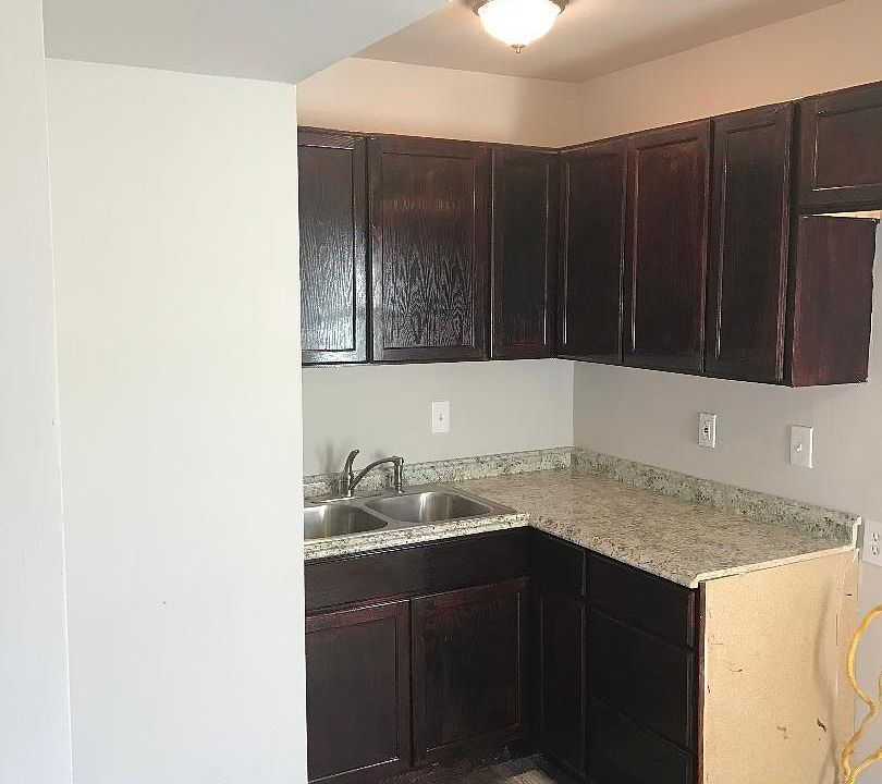 1st image of 2027 Stieber St