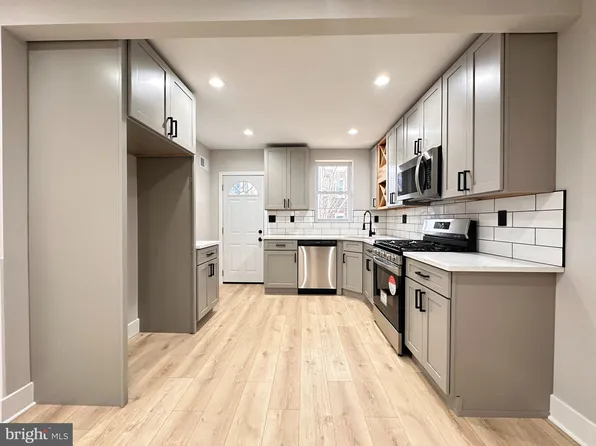 5438 Ridgewood St, Philadelphia, PA 19143