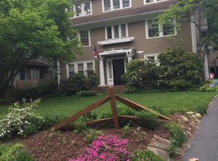 2822 Edgehill Rd, Cleveland Heights, OH 44118