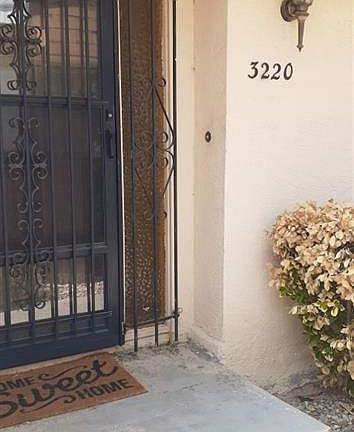 2nd image of 3220 Heritage Ln