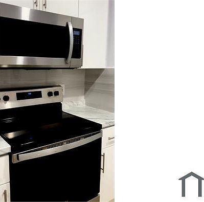 3rd image of 2056 NE 168th St #3