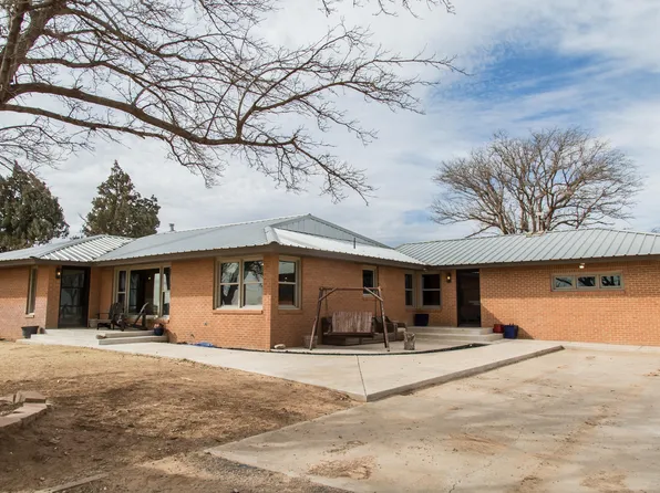 930 Sun Rd, Plainview, TX 79072