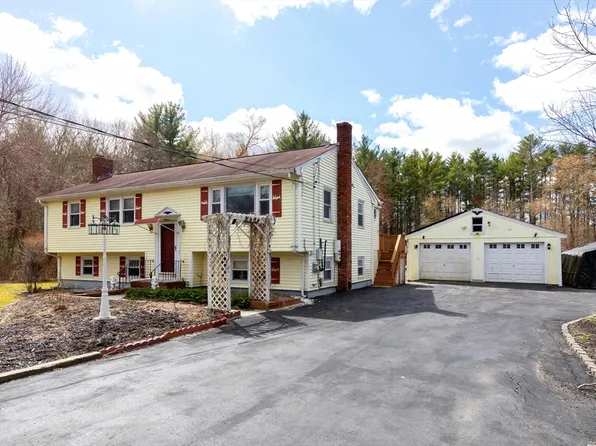 11 Winnetuxet Rd, Plympton, MA 02367