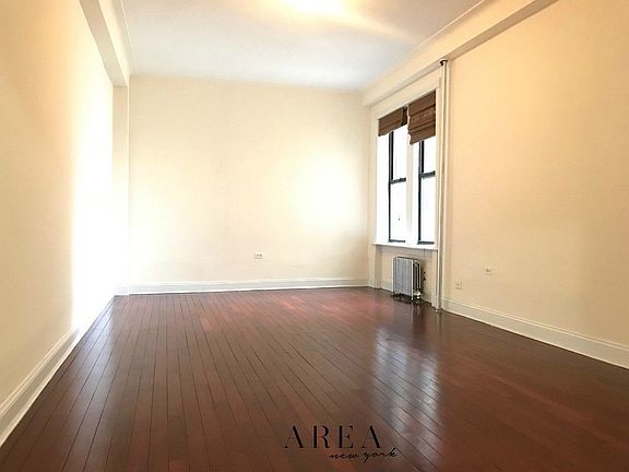 3rd image of 260 Convent Ave APT 82