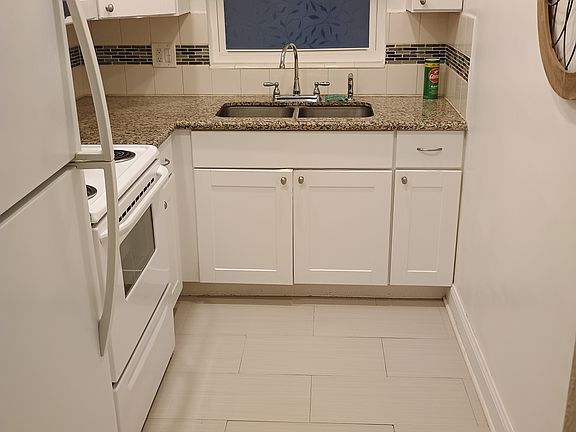 5th image of 1000 49th St N
