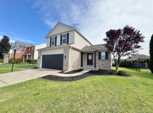 56602 Winding Creek Dr, Macomb, MI 48042