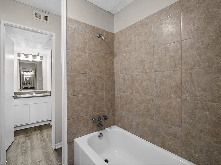 Brookside Apartments — Photo 19