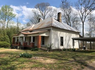 7318 Ridge Rd, Hiram, GA 30141