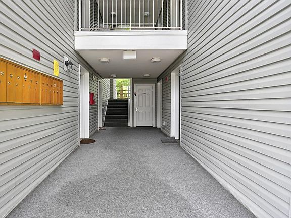 2nd image of 2702 Snowbird Ter APT 4