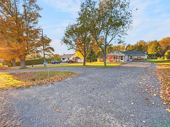 4th image of 9418 Danforth Rd E