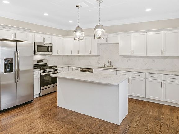 2nd image of 38 Millmont St #38