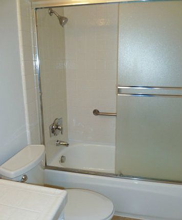 4th image of 152 Warren Dr