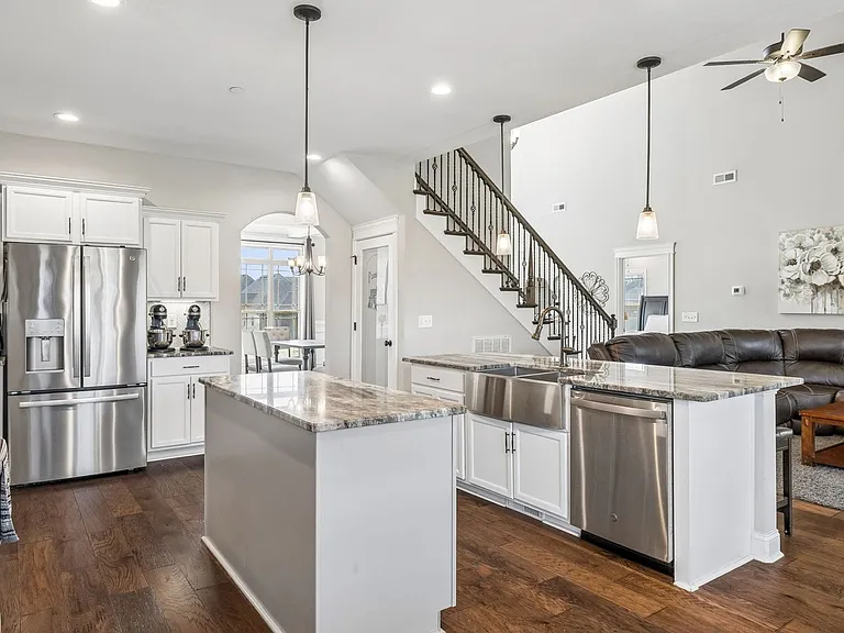 8325 Turnbull Dr — Photo 12