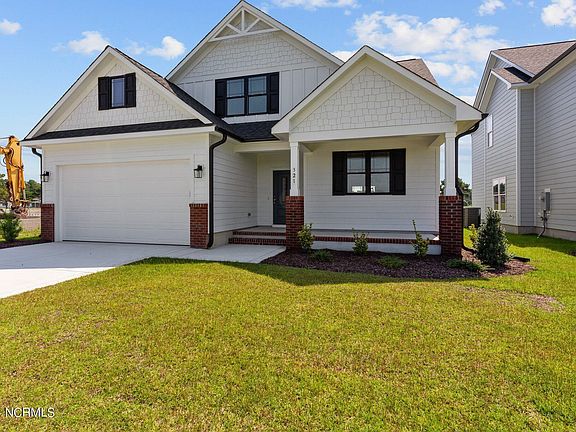 3rd image of 321 Taylorwood Drive