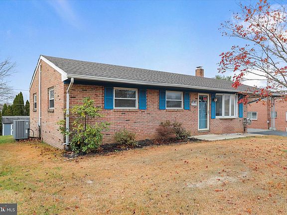 2nd image of 134 Catawba Pl